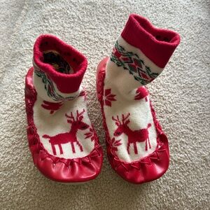 Hanna Andersson Red and White Reindeer Slipper Socks